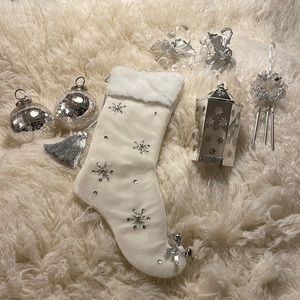 Silver Christmas Decor* Brand New. Ready to Display. Great gift idea.